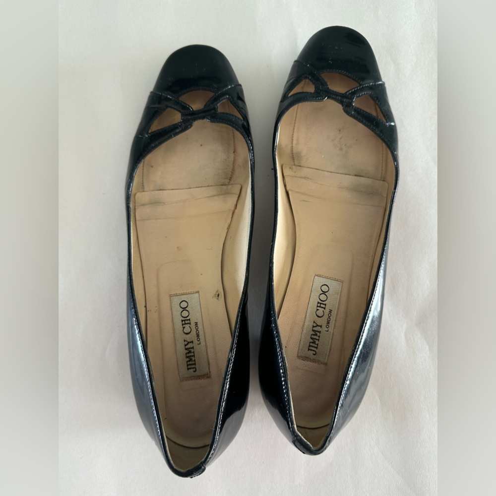 **** Jimmy Choo Size 38 1/2 Black Patent Ballet Flats. - Picture 5 of 7